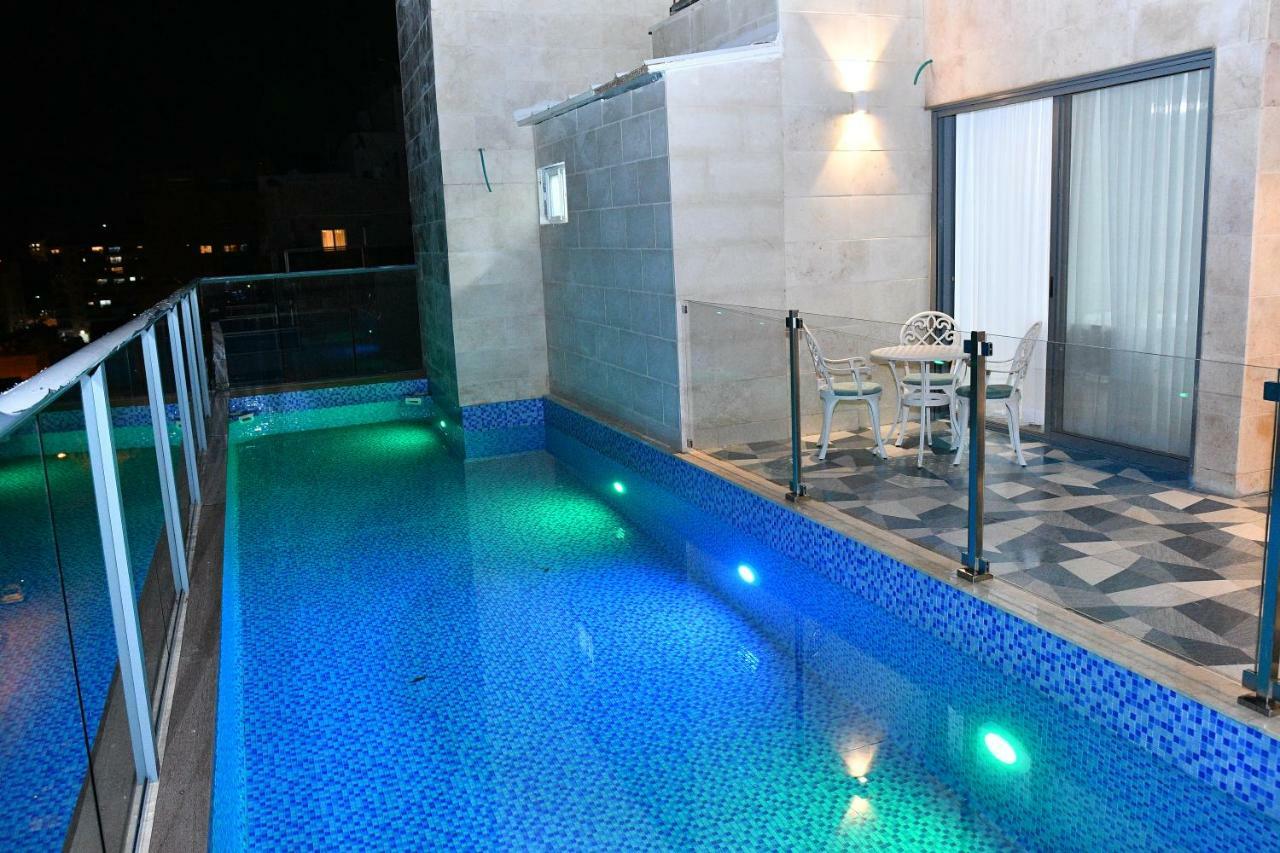 Luxury Rooftop Apartment In Netanya Extérieur photo